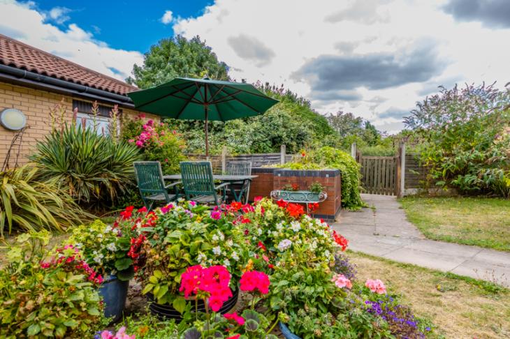 garden at perry locks care home